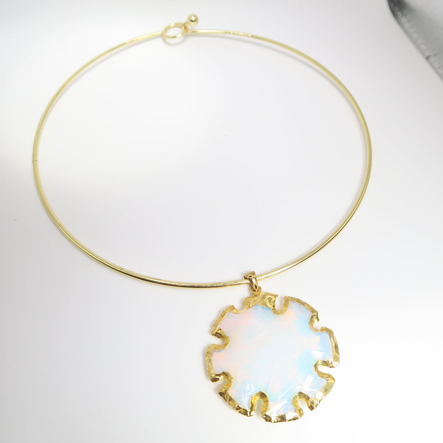 Yasmeen Pendant Necklace