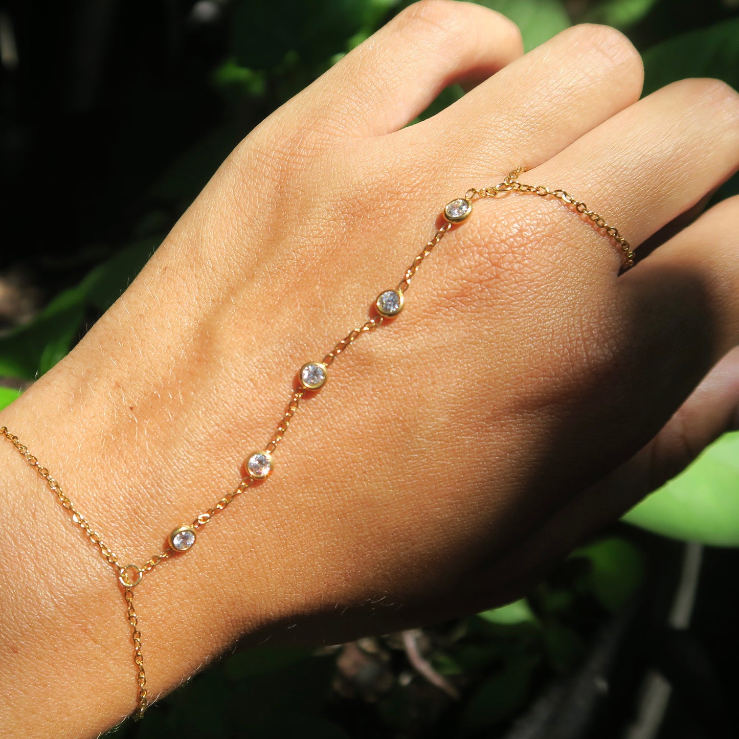 Gemma Handchain