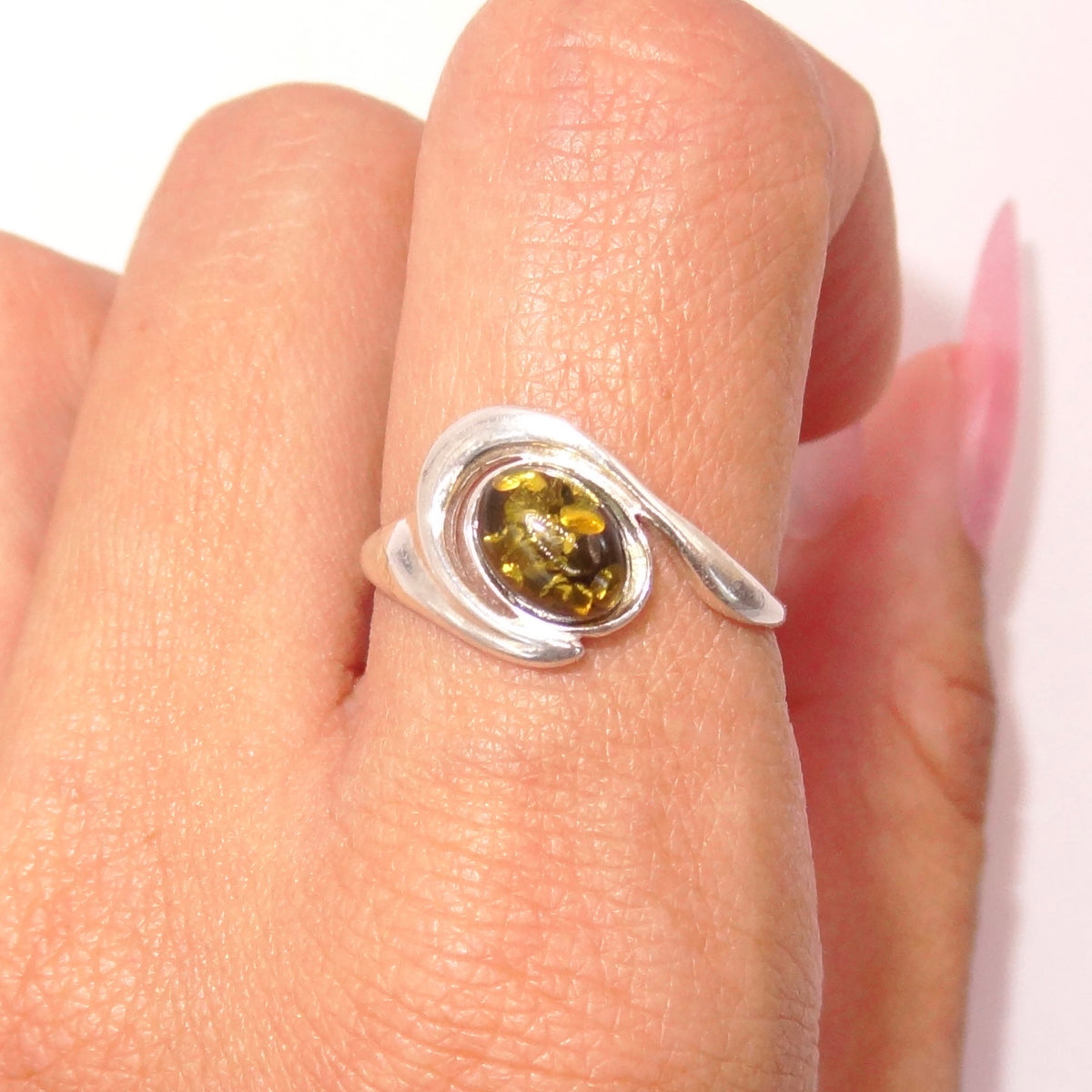 Vintage Green Amber Swoop Ring (8.75)